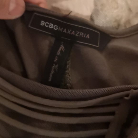 BCBGMAXAZRIA sleeveless olive tank top - Picture 3 of 10